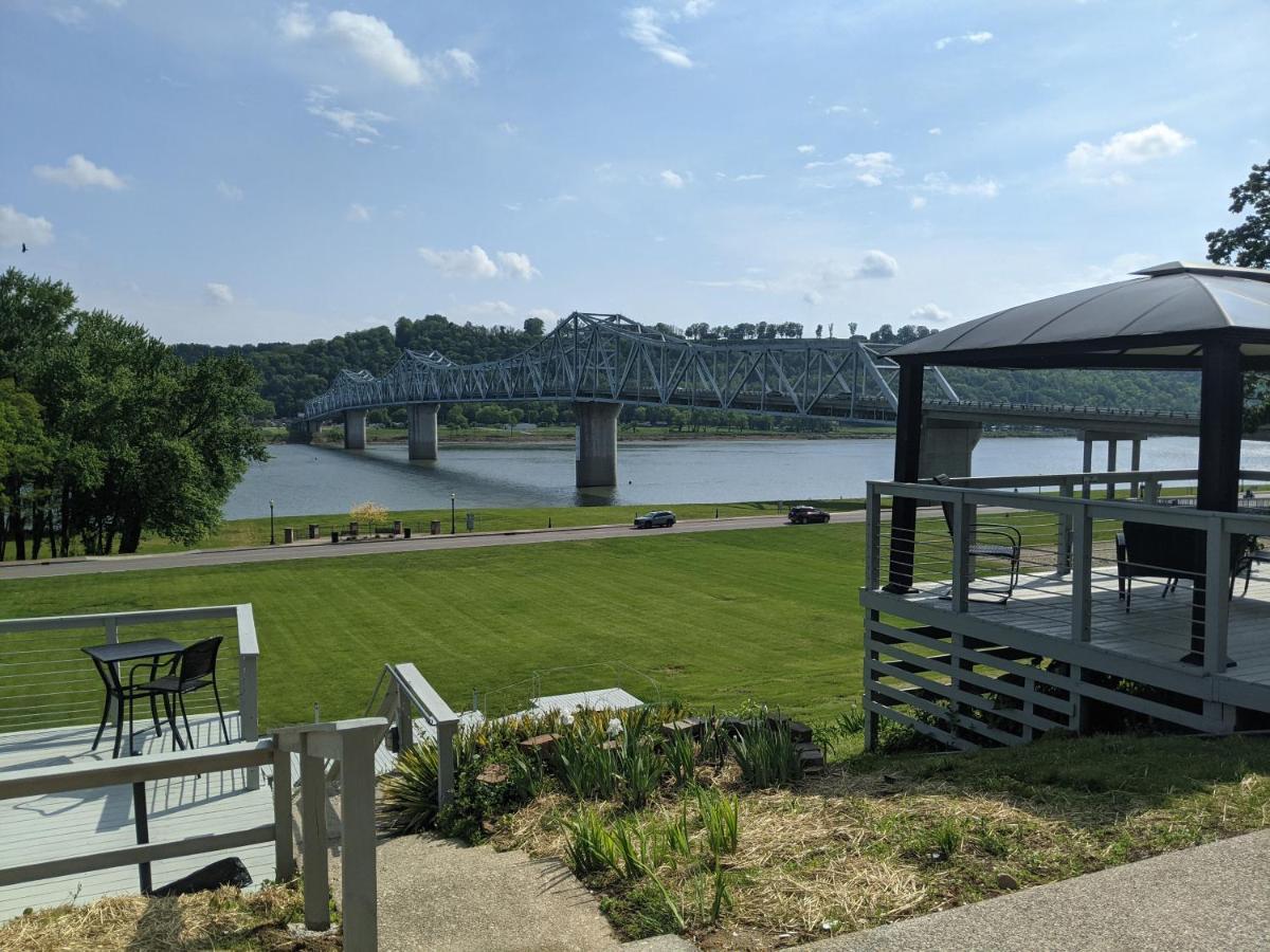 Riverboat Inn & Suites Madison Extérieur photo