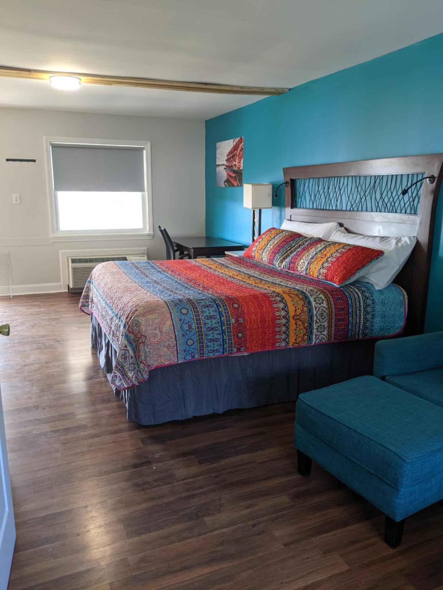 Riverboat Inn & Suites Madison Extérieur photo