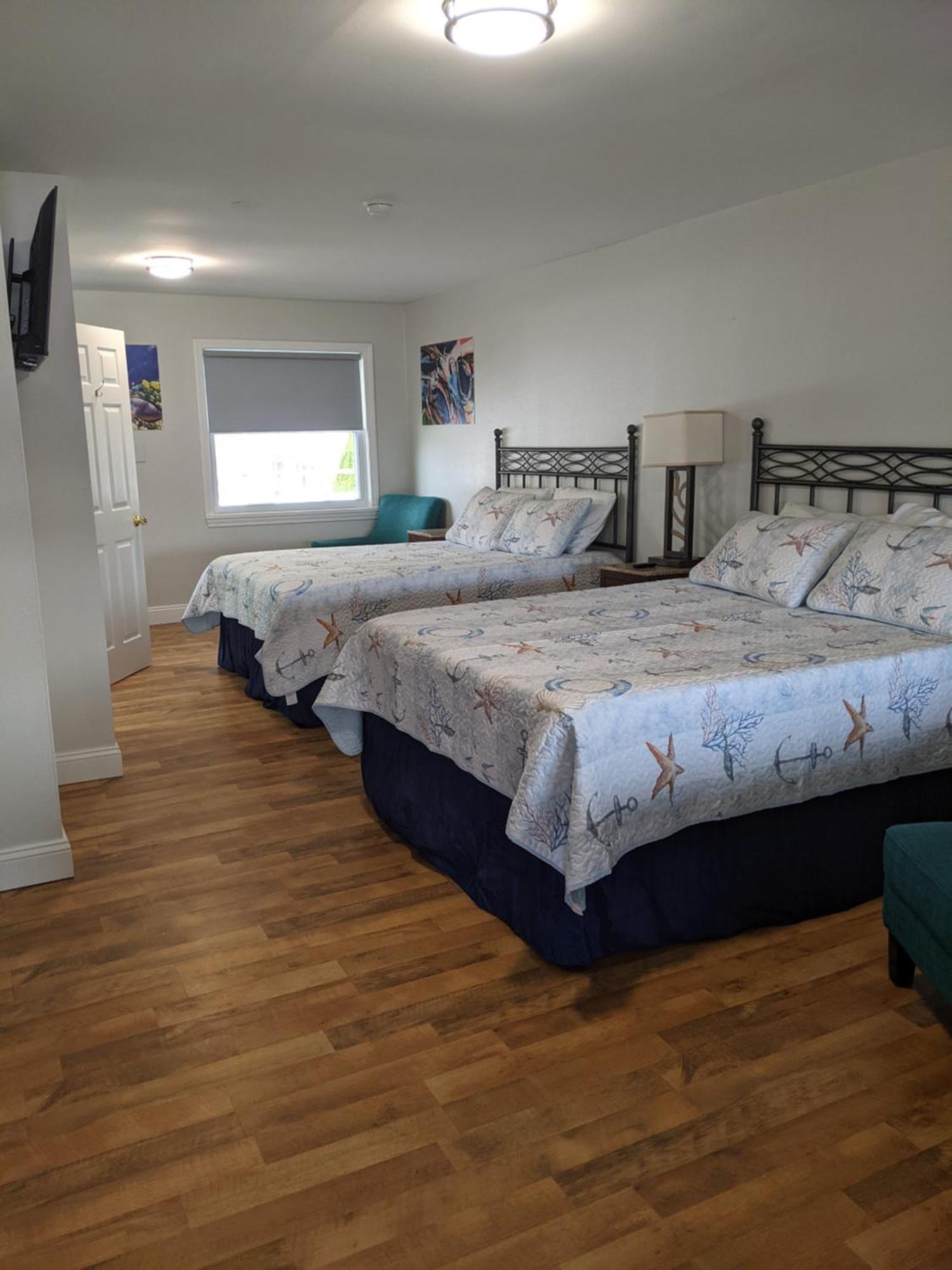 Riverboat Inn & Suites Madison Extérieur photo