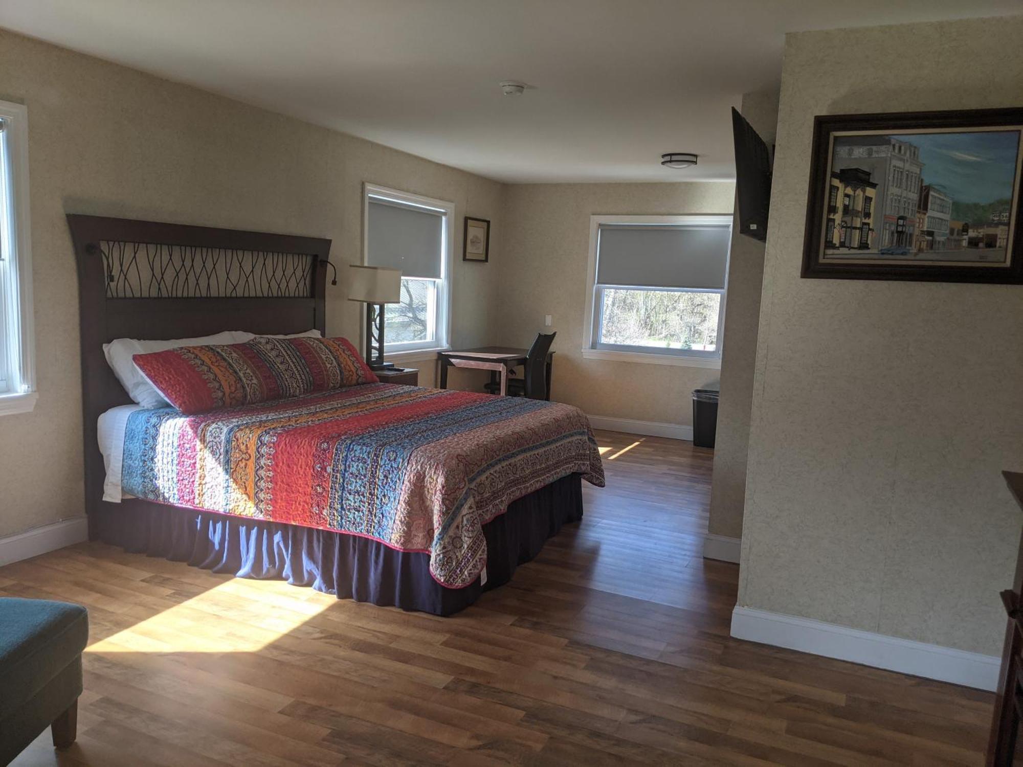 Riverboat Inn & Suites Madison Extérieur photo